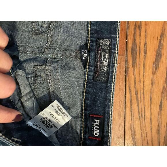 Silver Jeans  - Picture 2 of 6